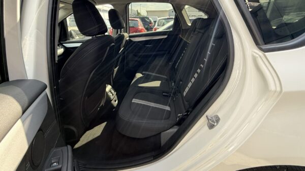 BMW 225e Benzin/Plugin Hybrid - Image 7